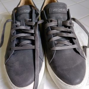 Skechers